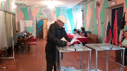 Голосует ветеран войны Барышников Леонид Григорьевич