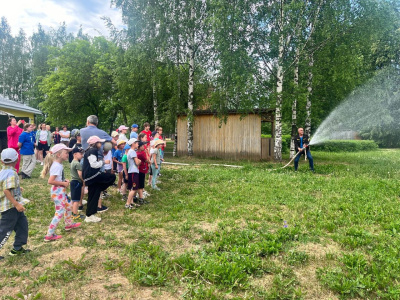 День, посвященный "Безопасному лету" в пришкольном лагере Адамской школы прошёл весело, ярко и познавательно