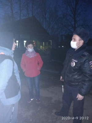 Ежедневно осуществляется патрулирование территории Глазовского района с целью контроля за режимом самоизоляции.