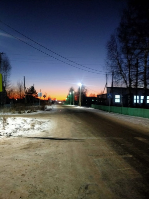 На селе становится светлее
