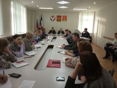 Прошло совещание по качеству оказываемых услуг по вывозу ТКО в Глазовском районе. 