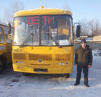 Школы Глазовского района получат новенькие автобусы